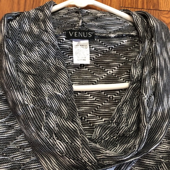 Blouse - Picture 4 of 4